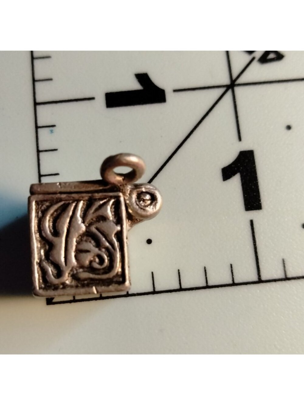 Prayer Box Charm Praying Hands Design Silver Metal - Picture 10 of 14